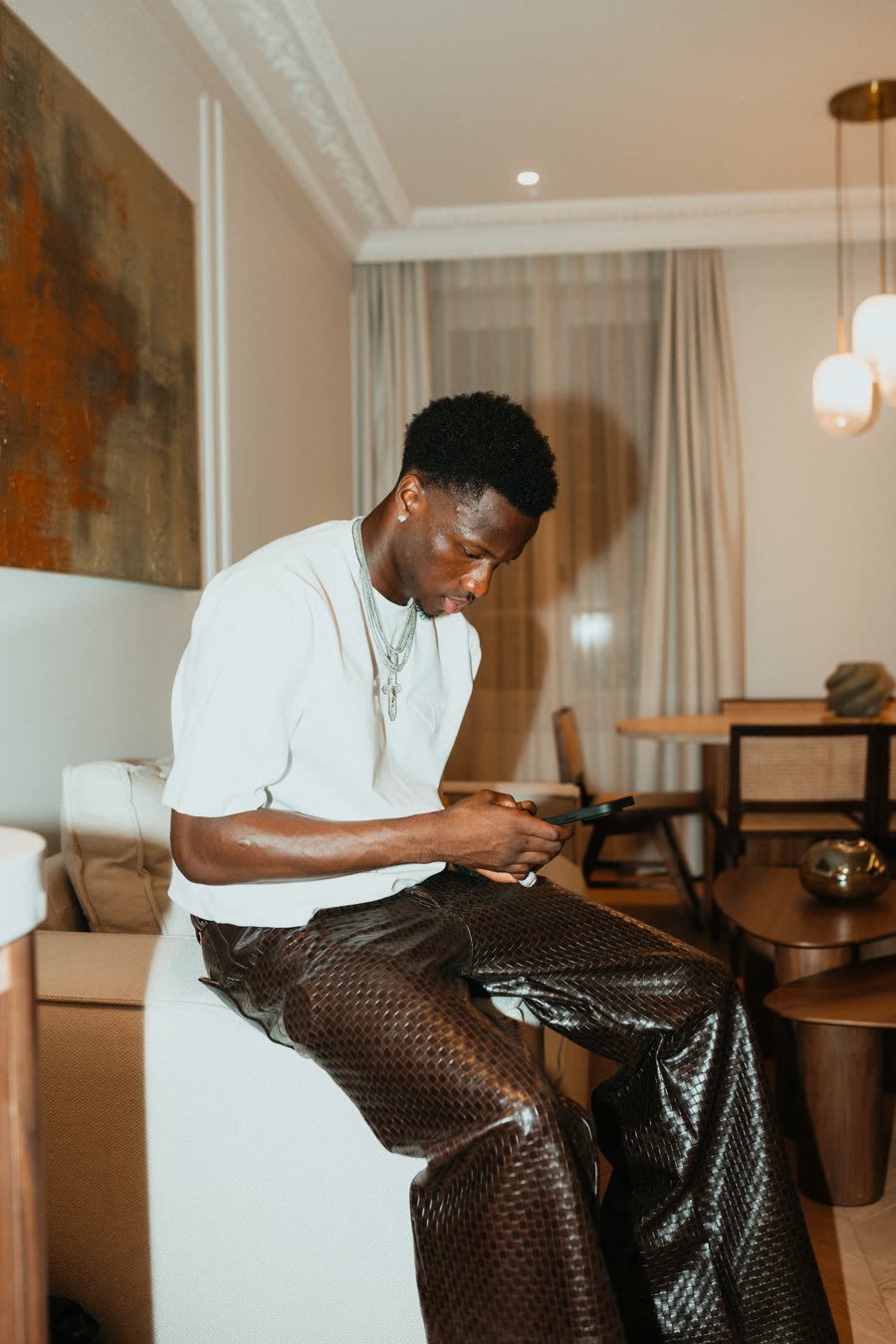 Shooting lifestyle outfit Paris 2025 - Daniel Oyegoke par 400shot